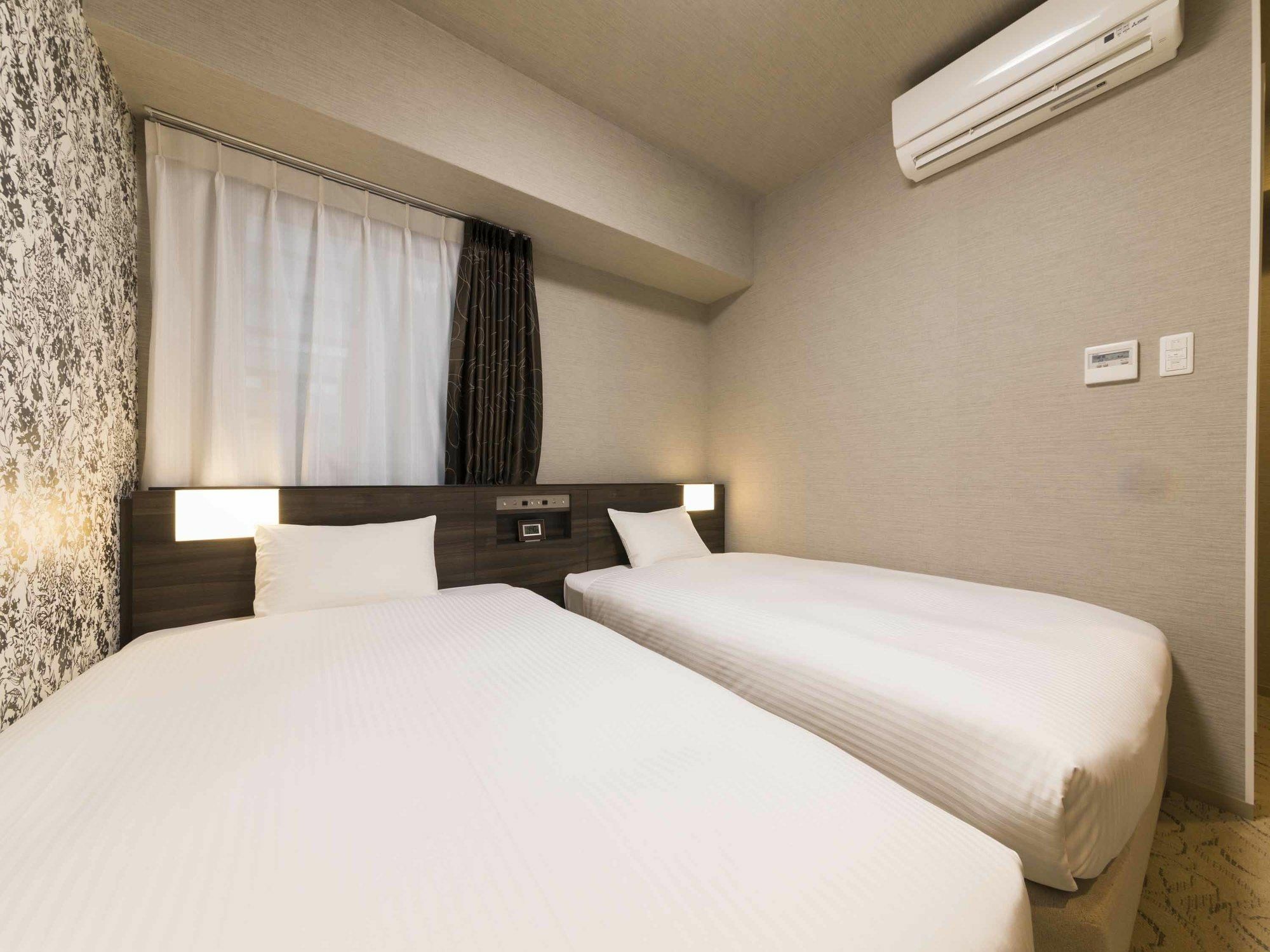 Hotel Wbf Shinsaibashi Ōsaka Exterior foto